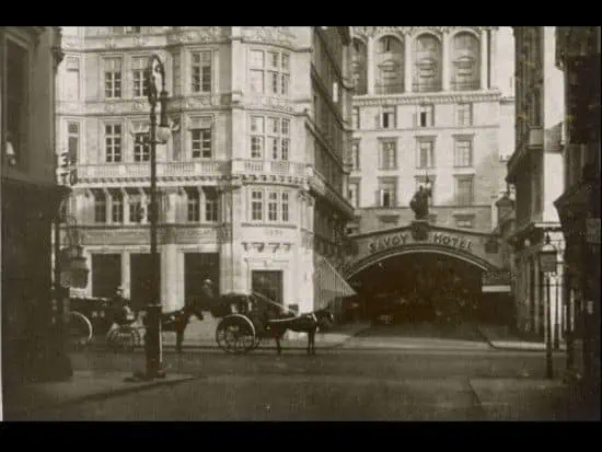 Le Savoy a Londres 1890